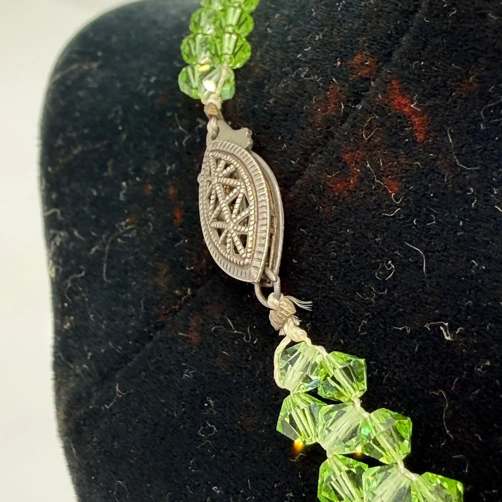 Handmade Lime Green Crystal Bicone Beaded Necklace Vintage Style‎ 17.5 Inch